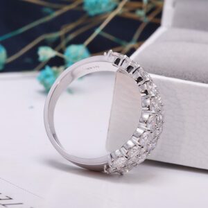 Luxury Center 2.8ctw DF Color VVS Moissanite Engagement Band for Men Solid White Gold Plated S925 Ring or s925 silver ring