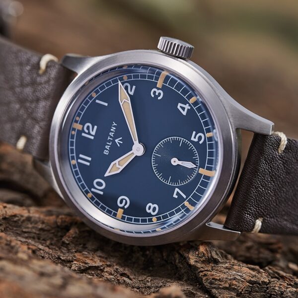 The D12 Minitary Watch Vintage Stainless Steel VD78 Quartz Movement 200M Waterproof Sub-second Field Watch - Image 5