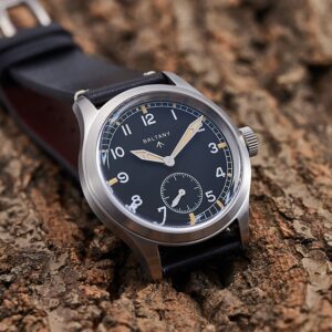 The D12 Minitary Watch Vintage Stainless Steel VD78 Quartz Movement 200M Waterproof Sub-second Field Watch