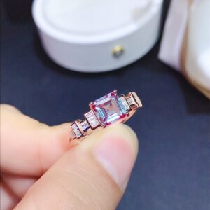 Natural Alexandrite lady’s RING 925 Sterling Silver Princess square new style recommendation 1.5ct