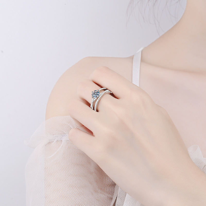 Twisted Vine Moissanite Ring 1 ct – 14K White Gold Plated Silver – detail 8