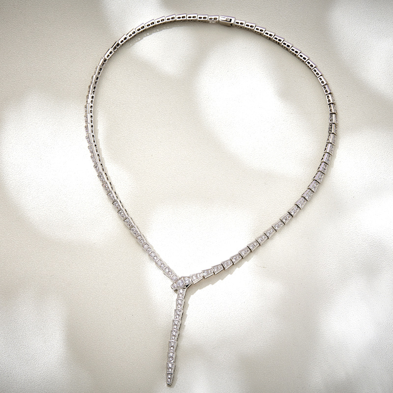 Thin Snake Necklace – Clavicle Chain, 46 cm – detail 2