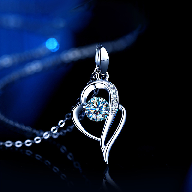 Moissanite Heart Pendant Necklace – White Gold Colour, GRA – detail 2