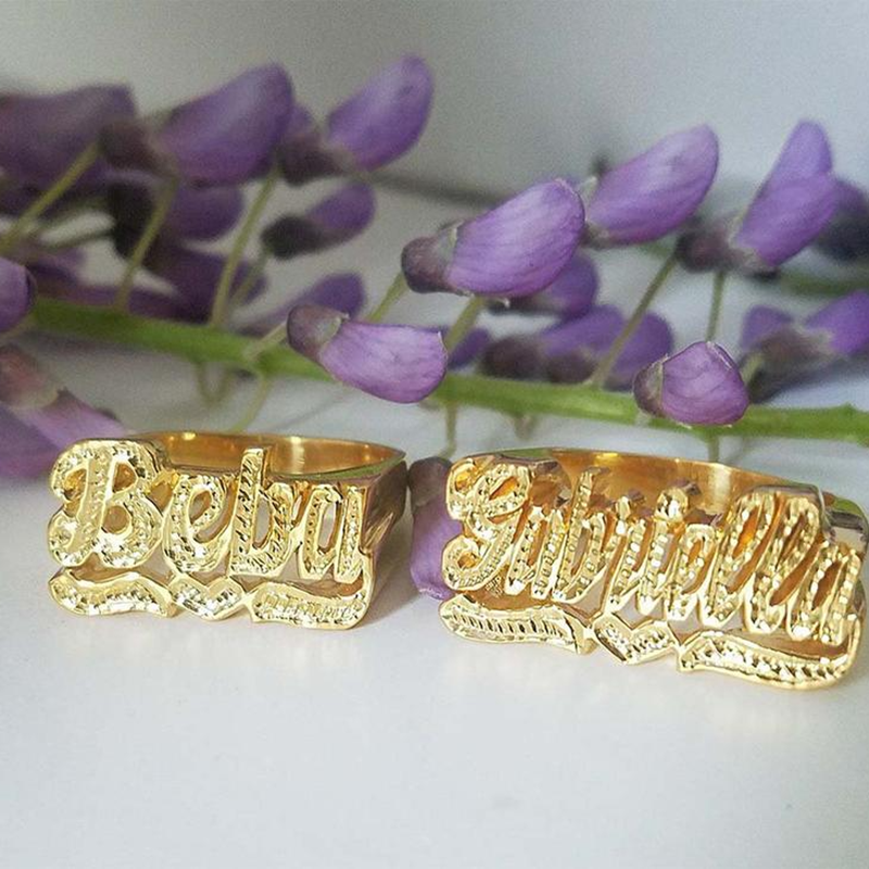 Custom Initial Signet Ring – 18K Gold Plated – detail 4