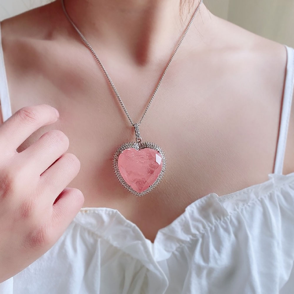 Pink Heart Pendant Necklace – Large 32 mm Created Stone – detail 3