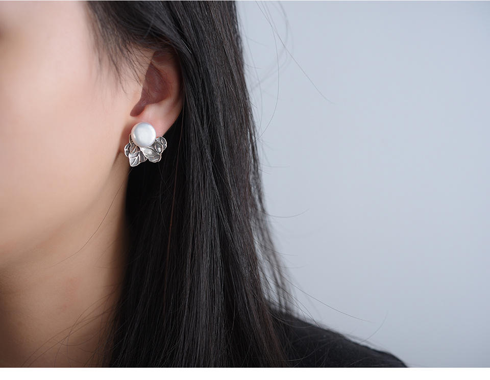 Baroque Pearl Leaf Stud Earrings – 925 Sterling Silver – detail 10
