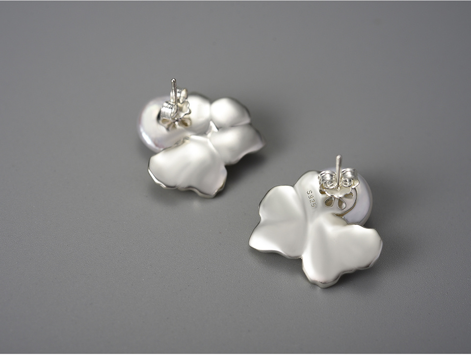 Baroque Pearl Leaf Stud Earrings – 925 Sterling Silver – detail 4